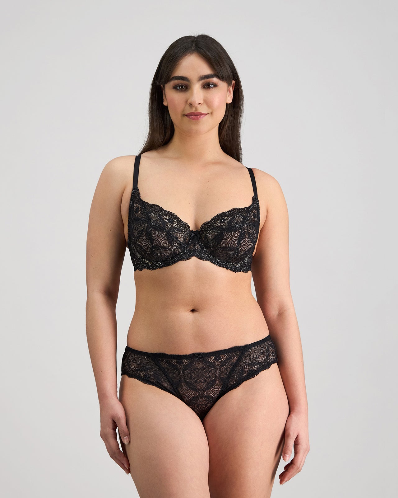 Juniper Underwire Bra in BLACK. Feature shot