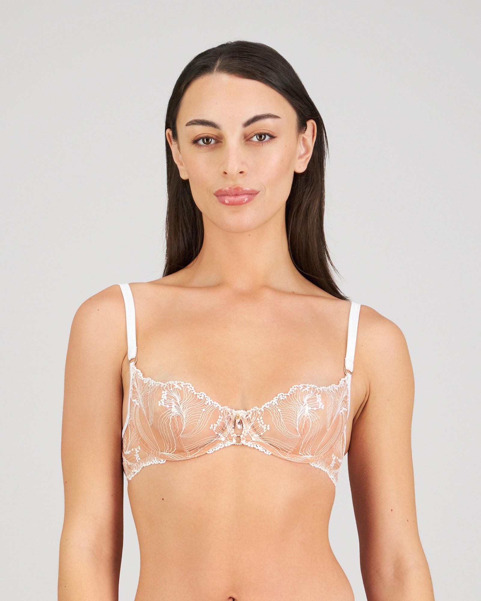 Model wears Eros Underwire Bra in SUGAR. On body front view