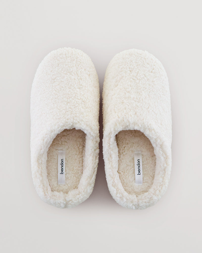 Teddy Slippers in CREAM. Flat lay front view