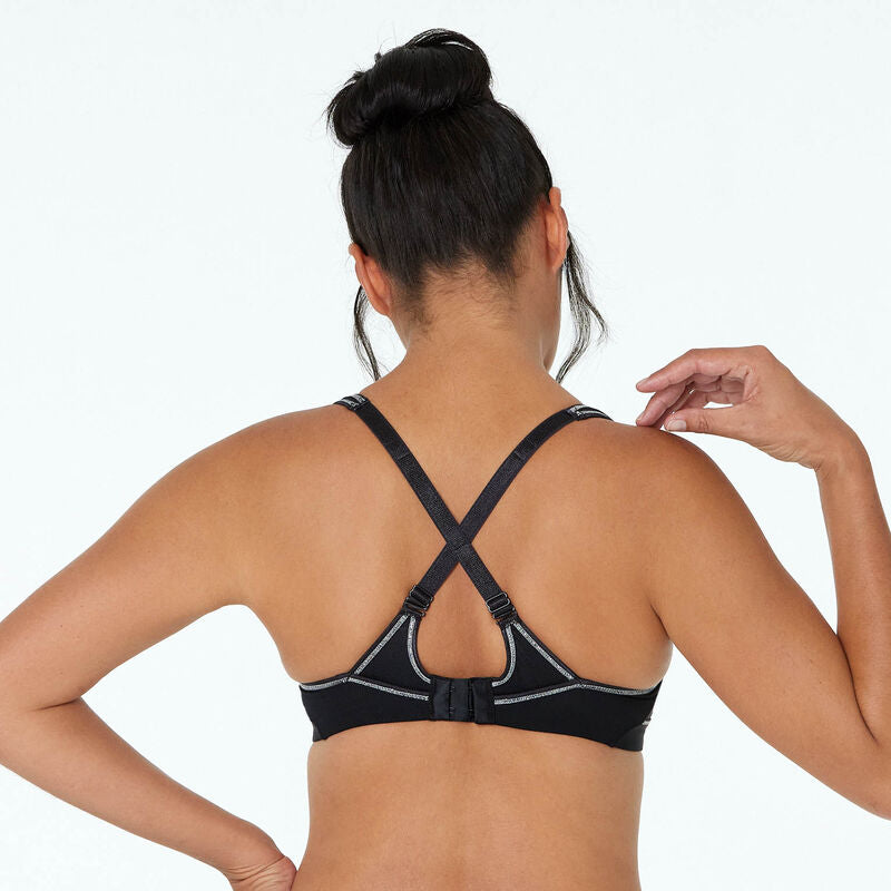 Model wears Active Contour Bra in BLACK. On body back view