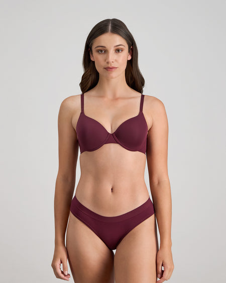 Comfit Collection Contour Bra in FIG. Feature shot