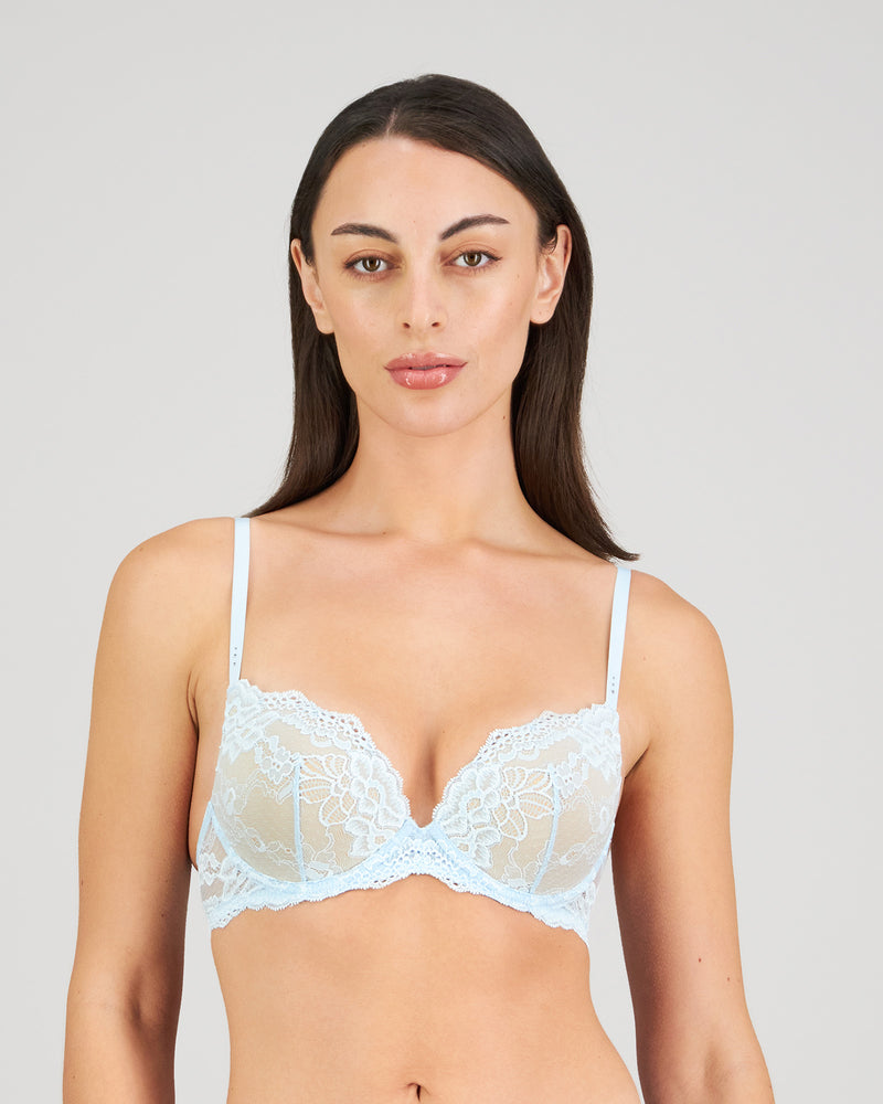 Model wears My Fit Lace Push Up Bra in OMPHALODES. On body front view