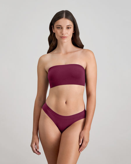 Extra-Ordinary Bandeau in FIG. Feature shot