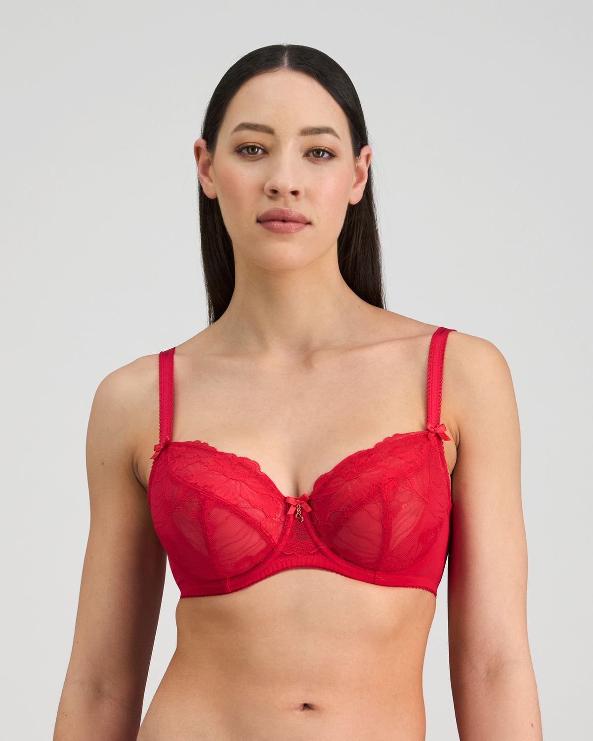 Model wears Farah Underwire Bra in JAZZY. On body front view