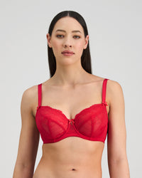 Model wears Farah Underwire Bra in JAZZY. On body front view