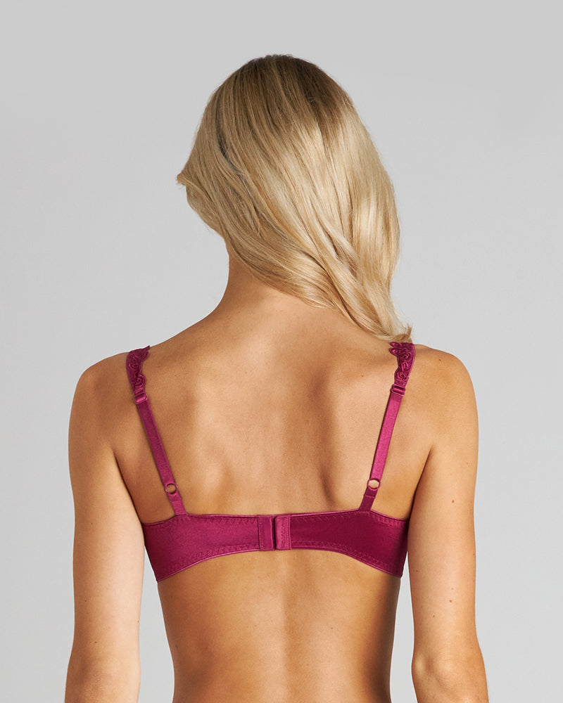Model wears Damask Twin Pack Contour Bra Twin Pack in RASPBERRY/NOVELLE PEACH. On body back view