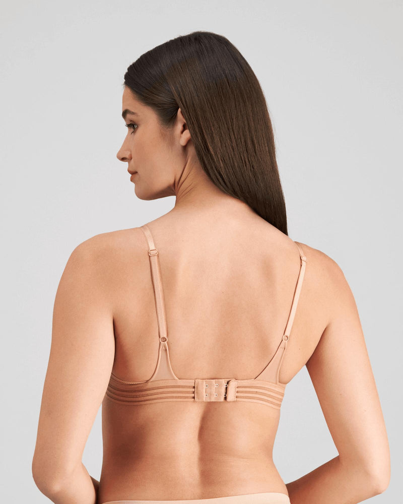 Model wears Stripe Elastic & Papertouch Push Up Bra in TUSCANY. On body back view