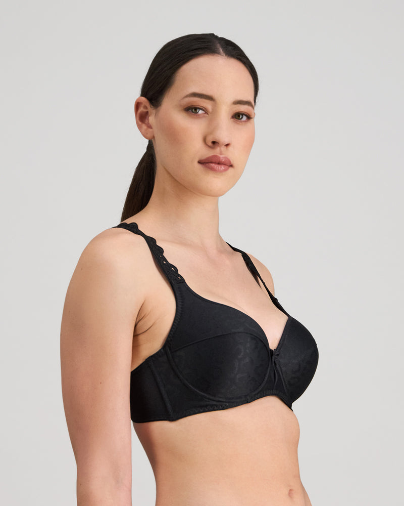 Model wears Damask Contour Bra in BLACK. On body side view