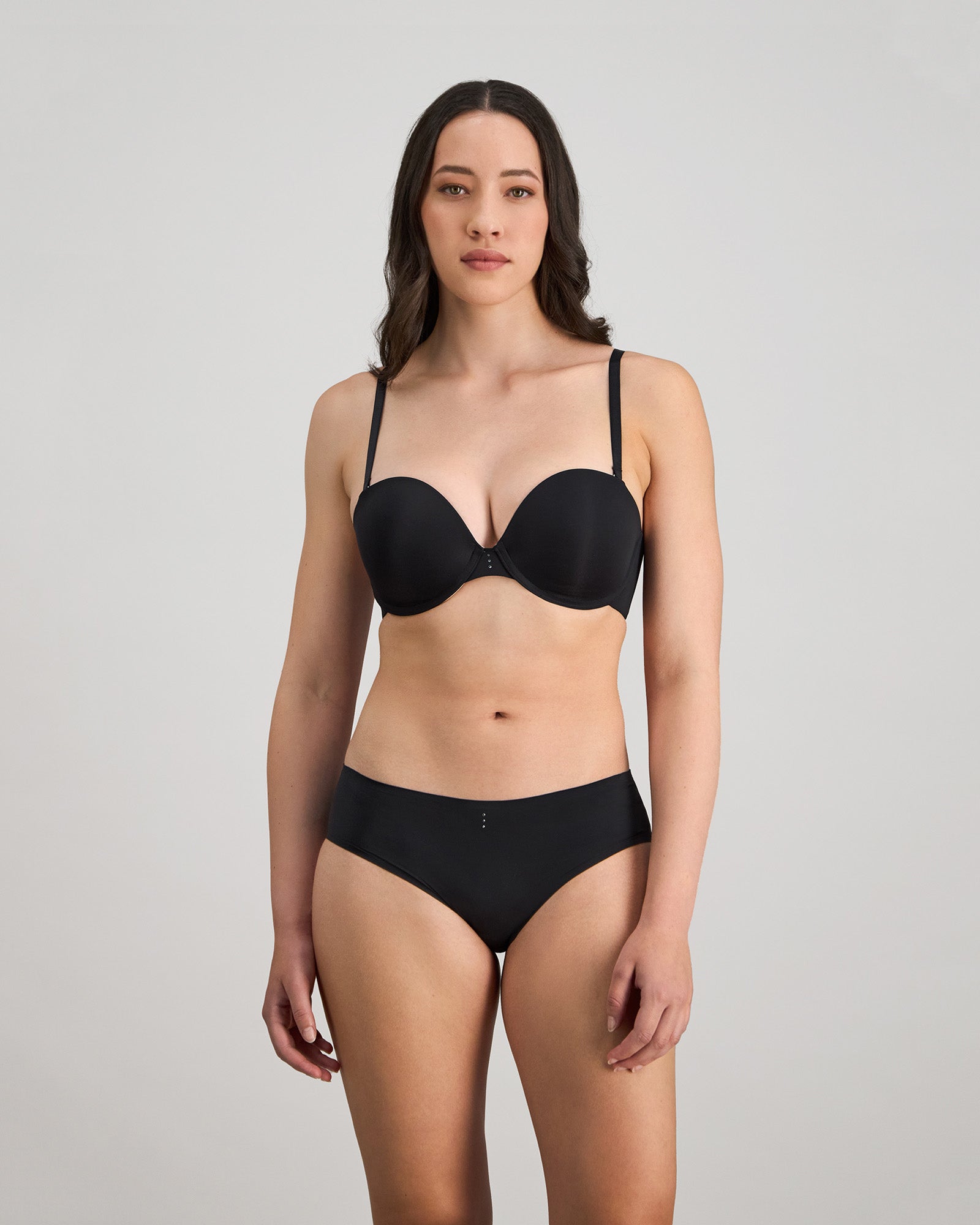 My Fit Smooth Strapless Bra in BLACK. Feature shot