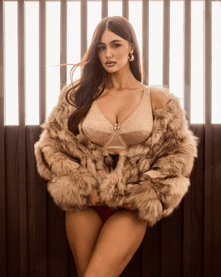 Charlotte Underwire Bra in TOFFEE. Feature shot