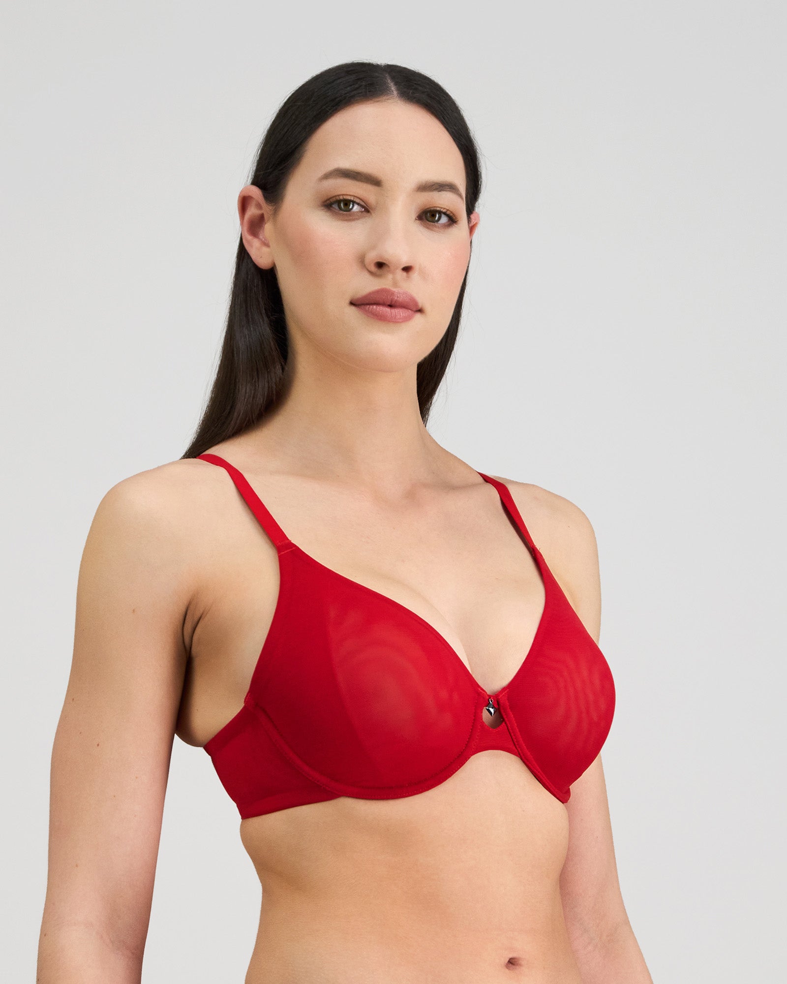 Model wears Lightweight Underwire Bra in SALSA. On body side view