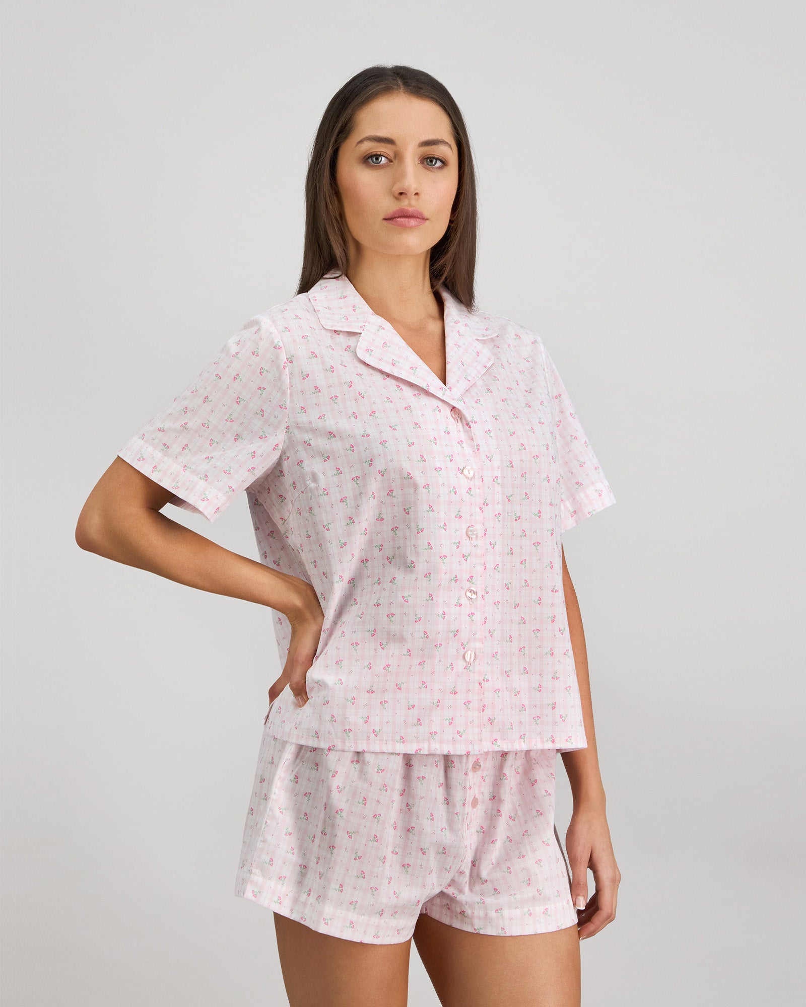 Model wears Smoothie Short Pj Set in FESTIVAL BLOOM. On body side view