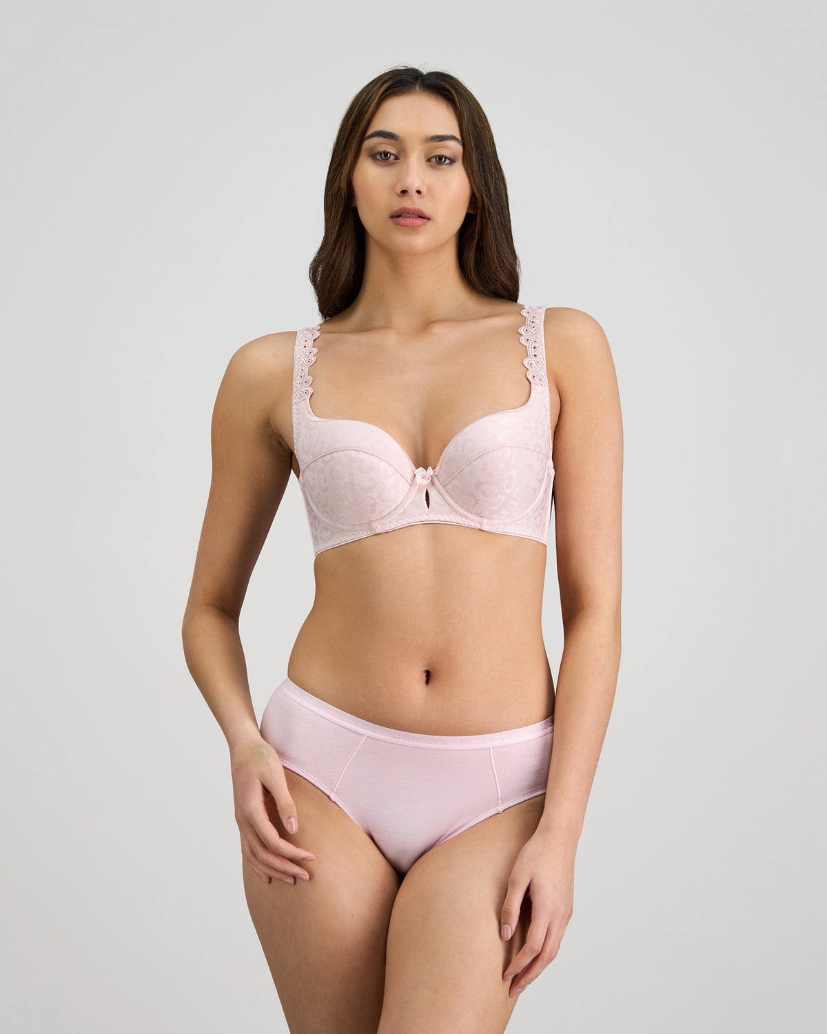 Damask Contour Bra in PALE LILAC. Feature shot