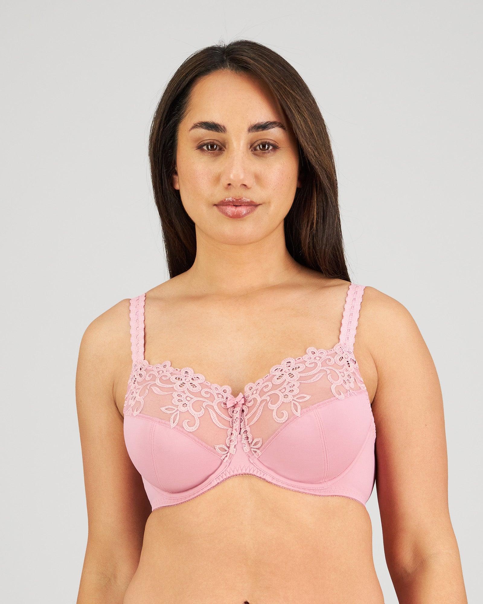 Model wears Coral Underwire Bra in LILAS. On body front view