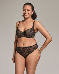 Juniper Underwire Bra in BLACK. Feature shot