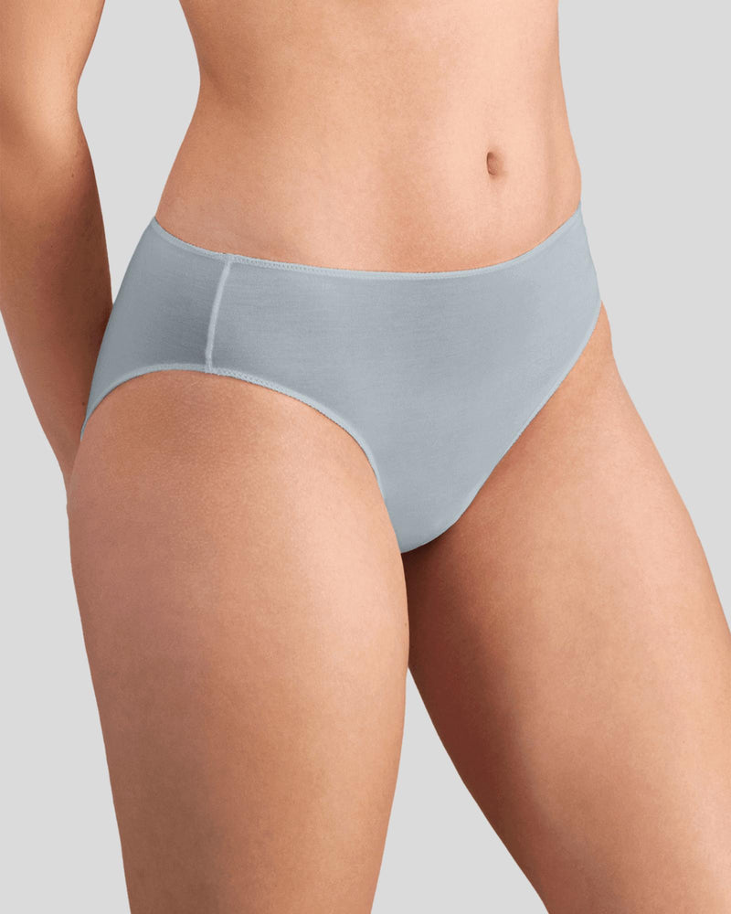 Model wears Au Naturel High Cut Brief in SLATE. On body side view