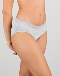 Model wears Simply Seamless Boyshort in GREY MARL/WHITE STRIPE. On body side view
