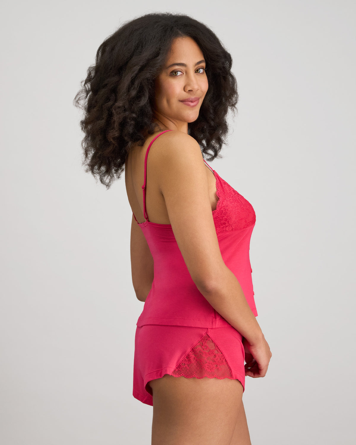 Model wears Cassie Cami & Short Set in JAZZY. On body side view