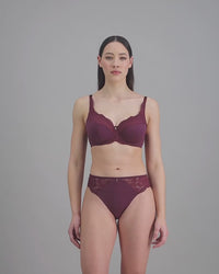 model-poses-in-figg-coloured-bra-and-underwear